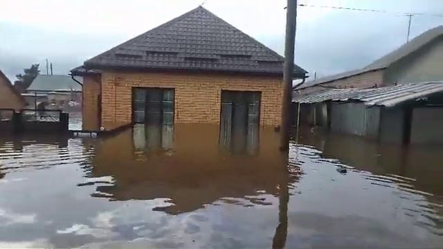 Орск затопило мой дом 07.04. в 14ч