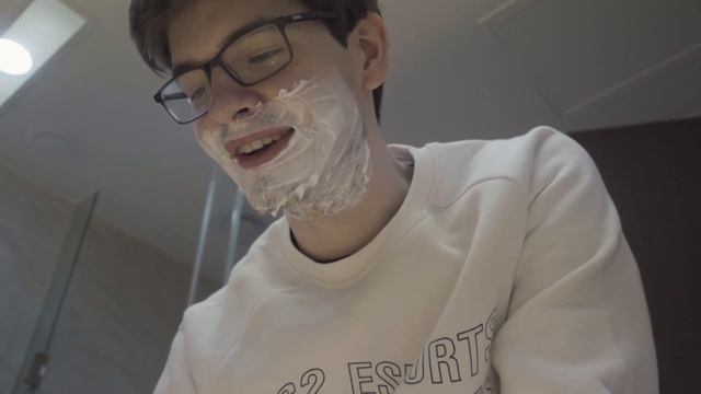 Shave with Mikyx | G2 Pre-MSI Vlog смотреть онлайн