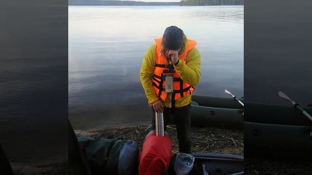 Первый заплыв байдарки "пьяный хвастун" смотреть онлайн