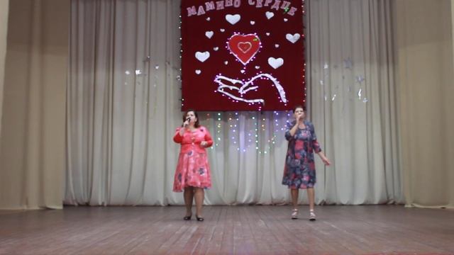 "Ты прости меня, мама" исполняют Людмила Моторина и Лилия Кириллова. смотреть онлайн