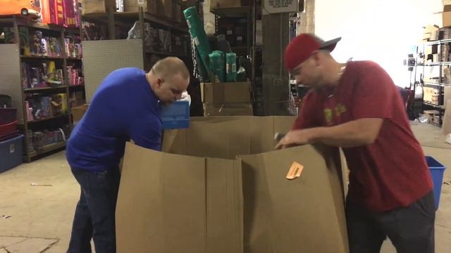 Unboxing Customer Return Toys, Retail $29K, Paid $3800 for 11 Mystery Pallet смотреть онлайн