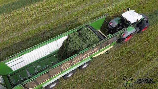 Gras inkuilen | Fendt 824 Vario + Krone ZX 560GL смотреть онлайн
