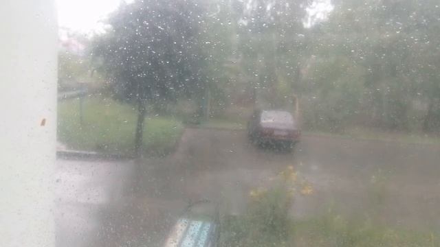 Пью кофе и молча наблюдаю за погодой смотреть онлайн