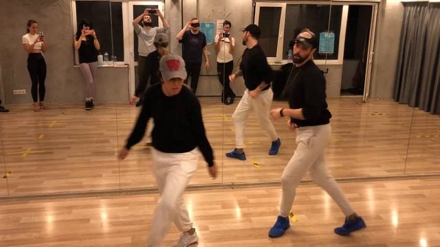 Ozlem & Diego Salsa On2 Footwork