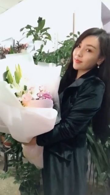 あなたはずっと幸せでなければなりません。