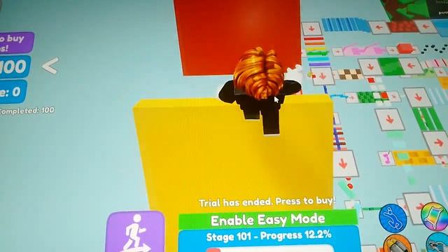 прхажу паркур в роблоксе. пончик роблокс