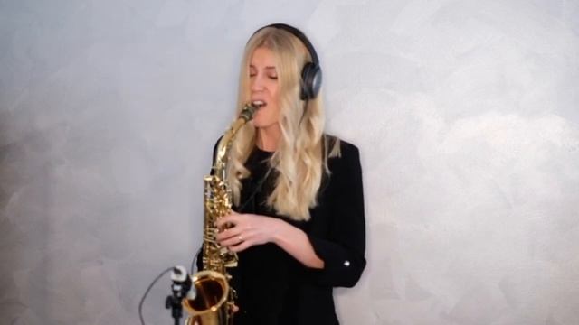 Sara • Saxophone Player