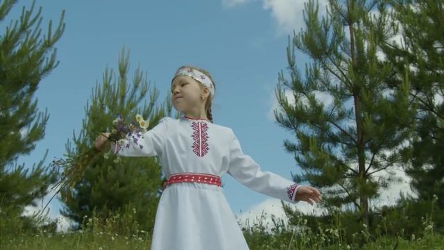 Клип Поро эр Марий Эл! исполняет Элвия Николаева