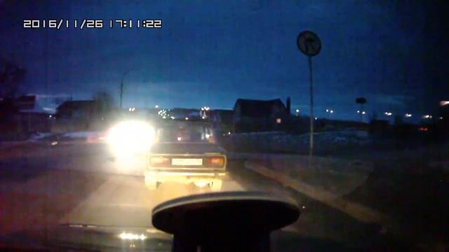Внимание, девушки за рулем смотреть онлайн