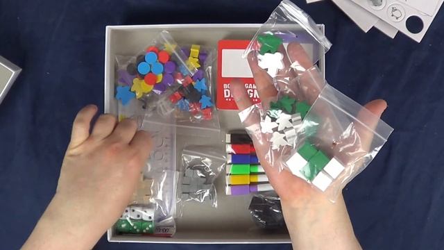 Unboxing #49 - Board Game Design Starter Kit смотреть онлайн