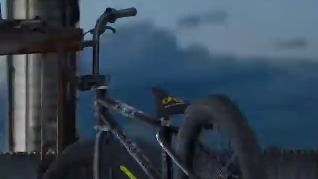 А ВЕДЬ ЕЩЁ ТОЛЬКО УЧУСЬ КАТАТЬСЯ НА БЕМИКЕ(БМХ) смотреть онлайн