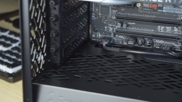 Může to být vůbec ještě lepší? - Fractal Define 7 Compact смотреть онлайн