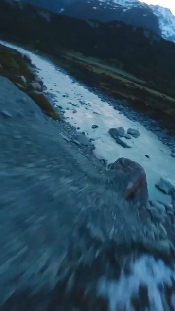 look deep into nature and then you will understand everything better #nature #snowday #shorts смотреть онлайн