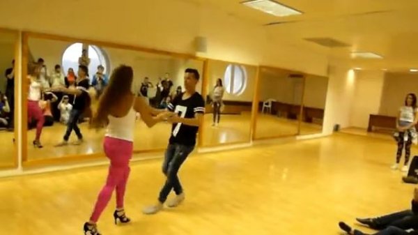 Tamir & Julia | Salsa Partnerwork on2