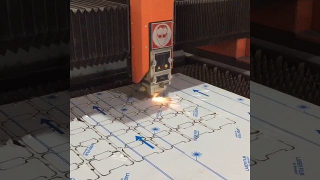 лазерная резка металла смотреть онлайн
