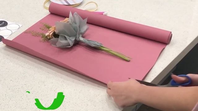 Как красиво упаковать маленький букет смотреть онлайн