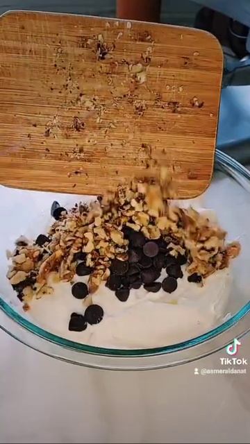 Клубничное мороженое