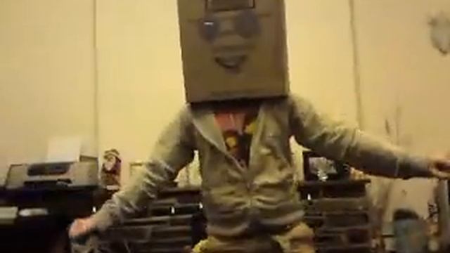 Box Head Kid смотреть онлайн