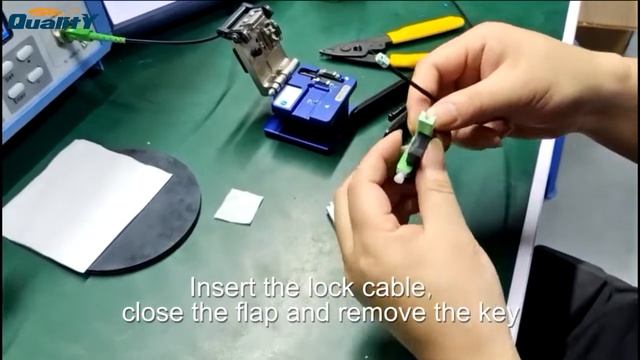 SC UPC fiber optic fast connector installation and test video смотреть онлайн