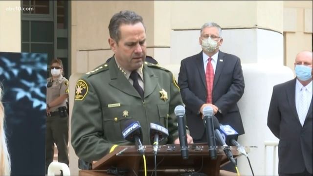 Kristin Smart cold case: San Luis Obispo County Sheriff announces Paul & Ruben Flores' arrests смотреть онлайн