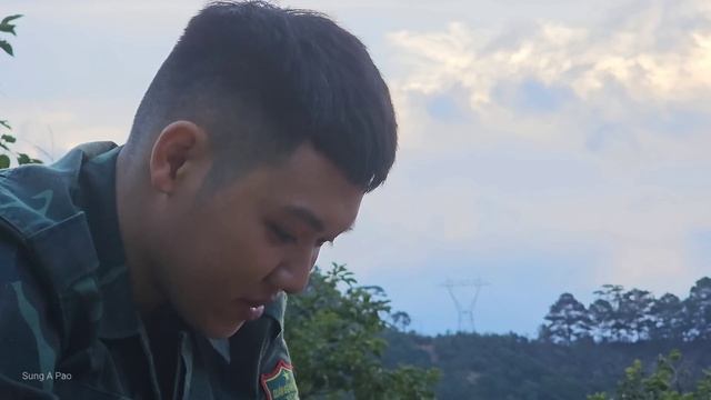 Helping Sua: Soldier's Family Tends The Farm, Beautiful Girl Visits | Sung A Pao