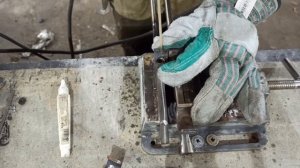 Сварка деталей методом электро-заклепка.Welding of details by an electro-rivet method.