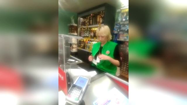 Нашёл просрочку в Пятёрочке, бесплатно забрал свежие продукты. Вернули деньги без проблем.