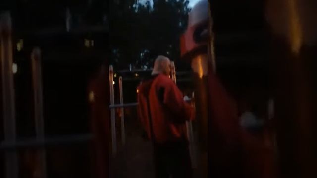 Алкаш учит пацана делать вертухи смотреть онлайн