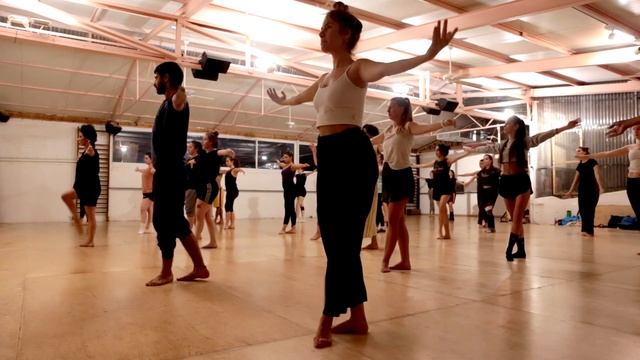 (modern jazz) WARM UP смотреть онлайн