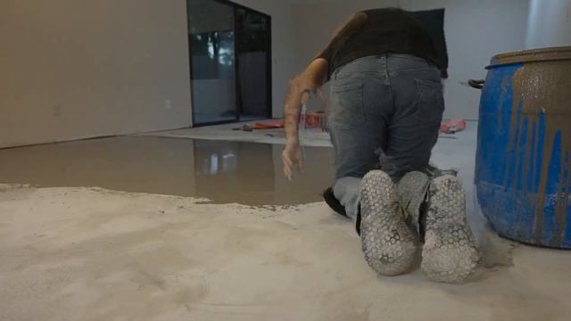 How to use self leveling to patch concrete смотреть онлайн