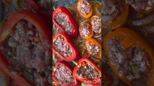 Вкуснейший челн из красного перца,наполненный фаршем, рисом и осенними овощами👍 Апашкина кухня🙏 смотреть онлайн