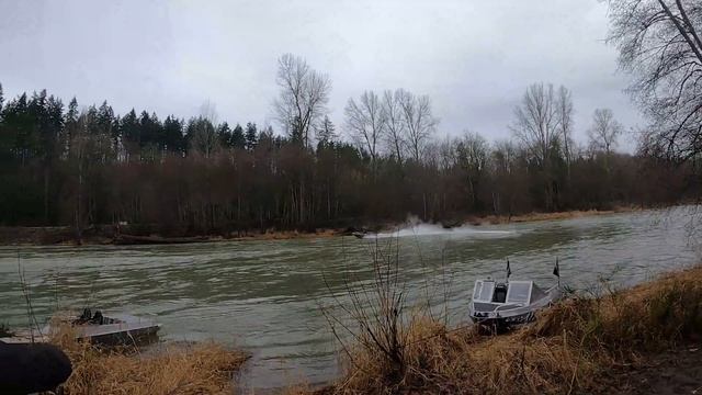 In trouble mini jet boating the nisqually river!? смотреть онлайн