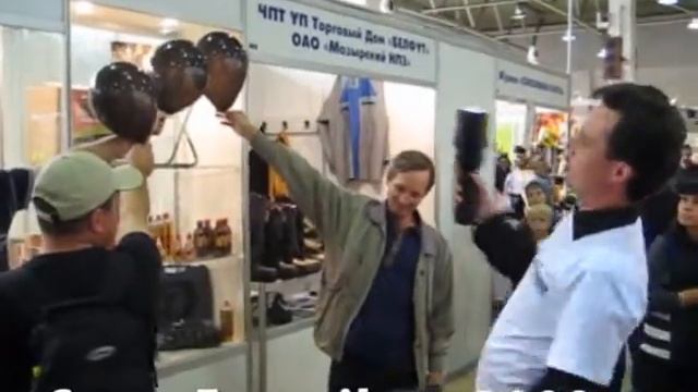 SuperFonarik на выставке "Охота и рыболовство на Руси 2009" (2) смотреть онлайн