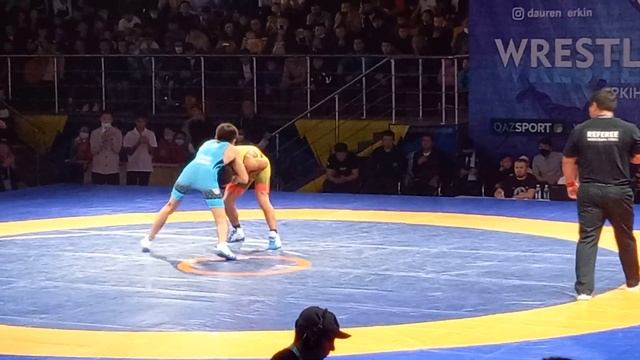 Арман Әшімов vs Әліби Идрисов смотреть онлайн
