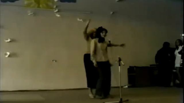 Выпускной 1998 год, с-ш № 10 г. Рыбница, ПМР - 2.avi смотреть онлайн