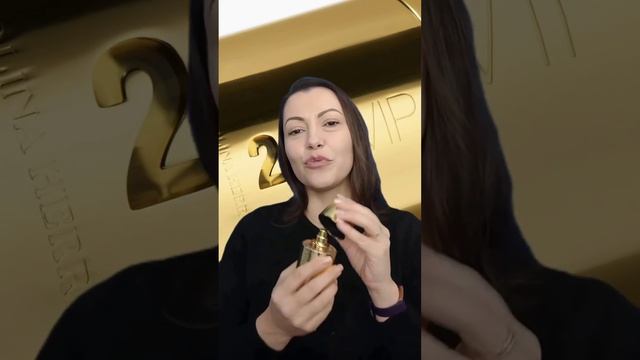 212 VIP - CAROLINA HERRERA смотреть онлайн