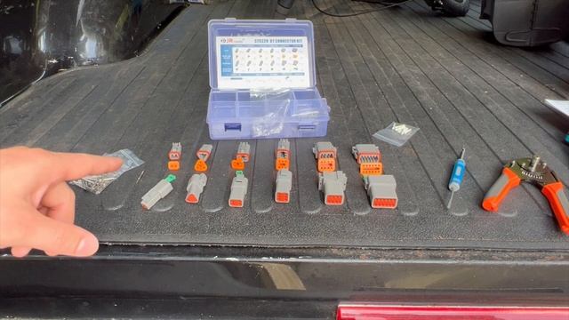 How to assemble and disassemble Deutsch DT connectors смотреть онлайн