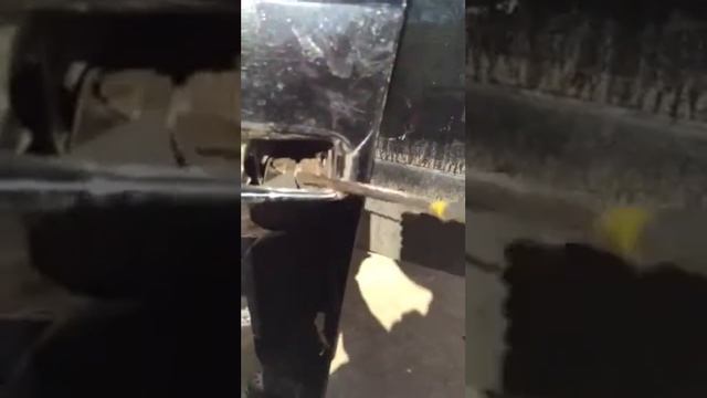 Volvo V70 how to open a jammed driver's door смотреть онлайн