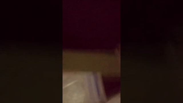 Какой предмет упадёт быстрее? Что тяжелее? 🍑🍊🥕🌰🔪🖍️💵💰🥤🥄🛍️🧣📑 смотреть онлайн