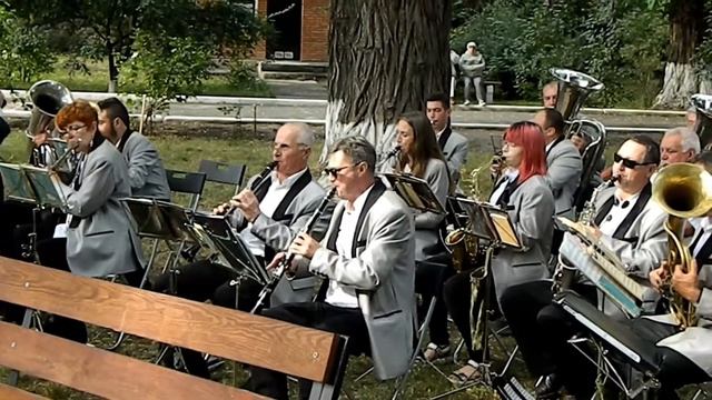 День города.Духовой оркестр.Божественная музыка смотреть онлайн