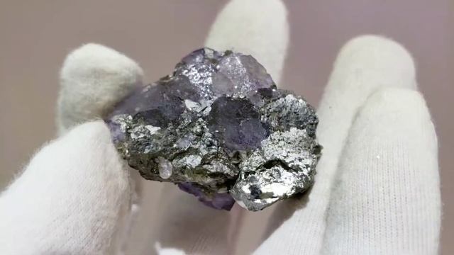 Fluorite With Arsenopyrite, Chalcopyrite And Dolomite From Yaogangxian Mine
