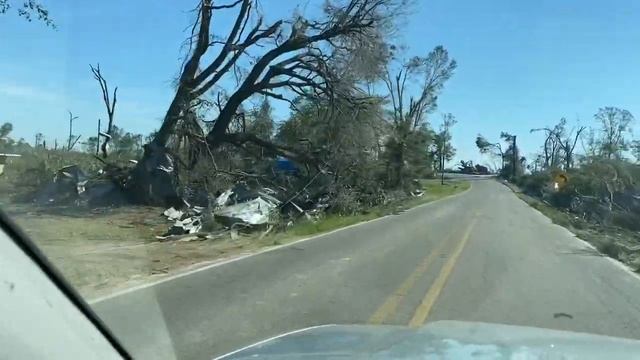 EF 4 tornado that rocked Soso, MS #eastertornado #sosostrong #tornadodamage смотреть онлайн
