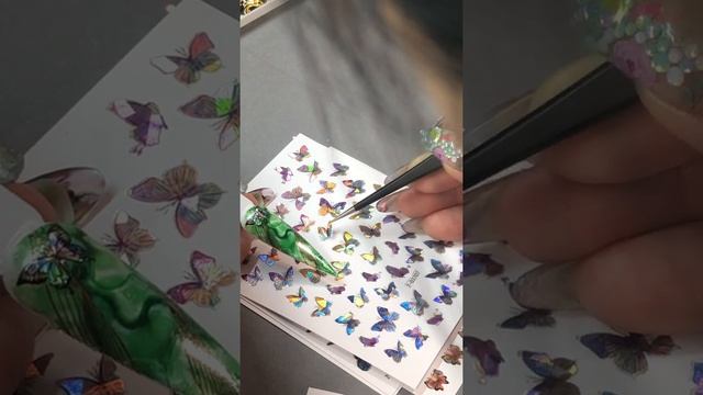 Musical Butterflies Design w Weaver Strips, Butterflies Sticker, Neon Crystals смотреть онлайн