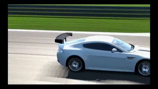 Gran Turismo 5, '10 Aston Martin V12 Vantage (Special Edition), in drive-by replay. смотреть онлайн