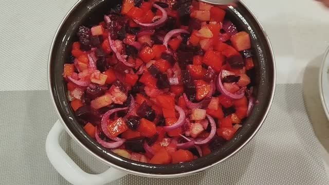 ВИНЕГРЕТИК ПО ПРОСТОМУ ДОСТУПНОМУ РЕЦЕПТУ. ПОСТНЫЙ САЛАТ смотреть онлайн