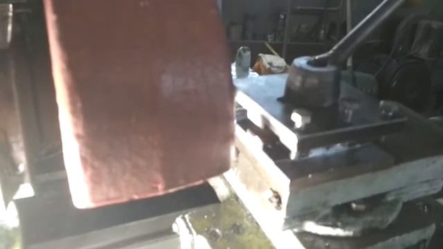 Восстанавливаю токарный станок тв 6. Фрезеровка резцедержателя. смотреть онлайн