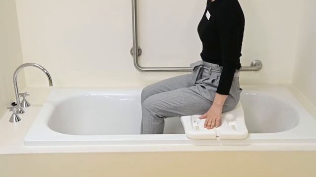 Bath board - set up and use (with audio descriptions) смотреть онлайн