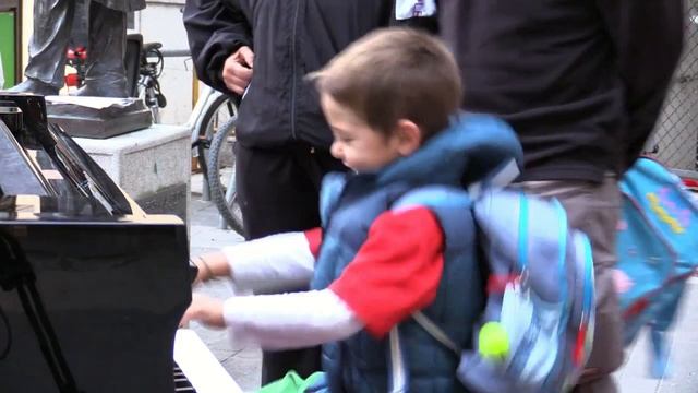 Piano al carrer 2015 смотреть онлайн