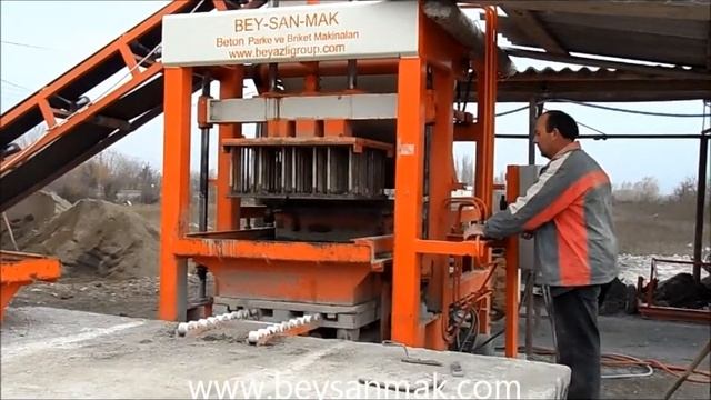 PRS-600 MANUEL BRİKET VE BETON PARKE MAKİNASİ смотреть онлайн