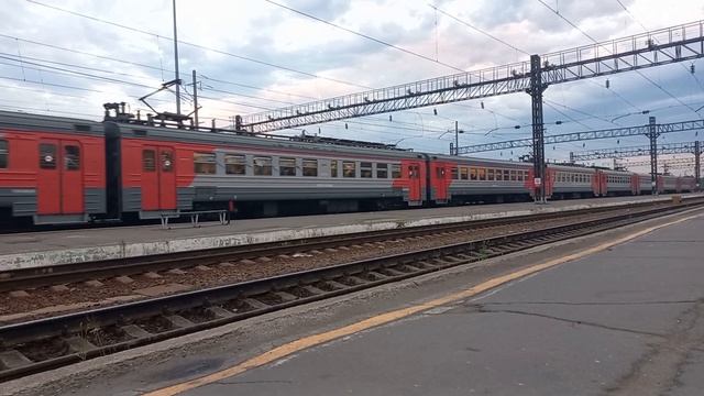 Туристический электропоезд ЭД9МК-0229 сообщением Иркутск-Слюдянка смотреть онлайн